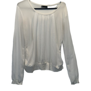 Xiang yi Xiang ban Blouse, SZ M, PTP 19”, Length 25.5”, Light Bone Color,